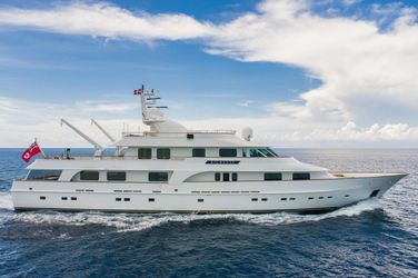 146' Hakvoort 2002 Yacht For Sale
